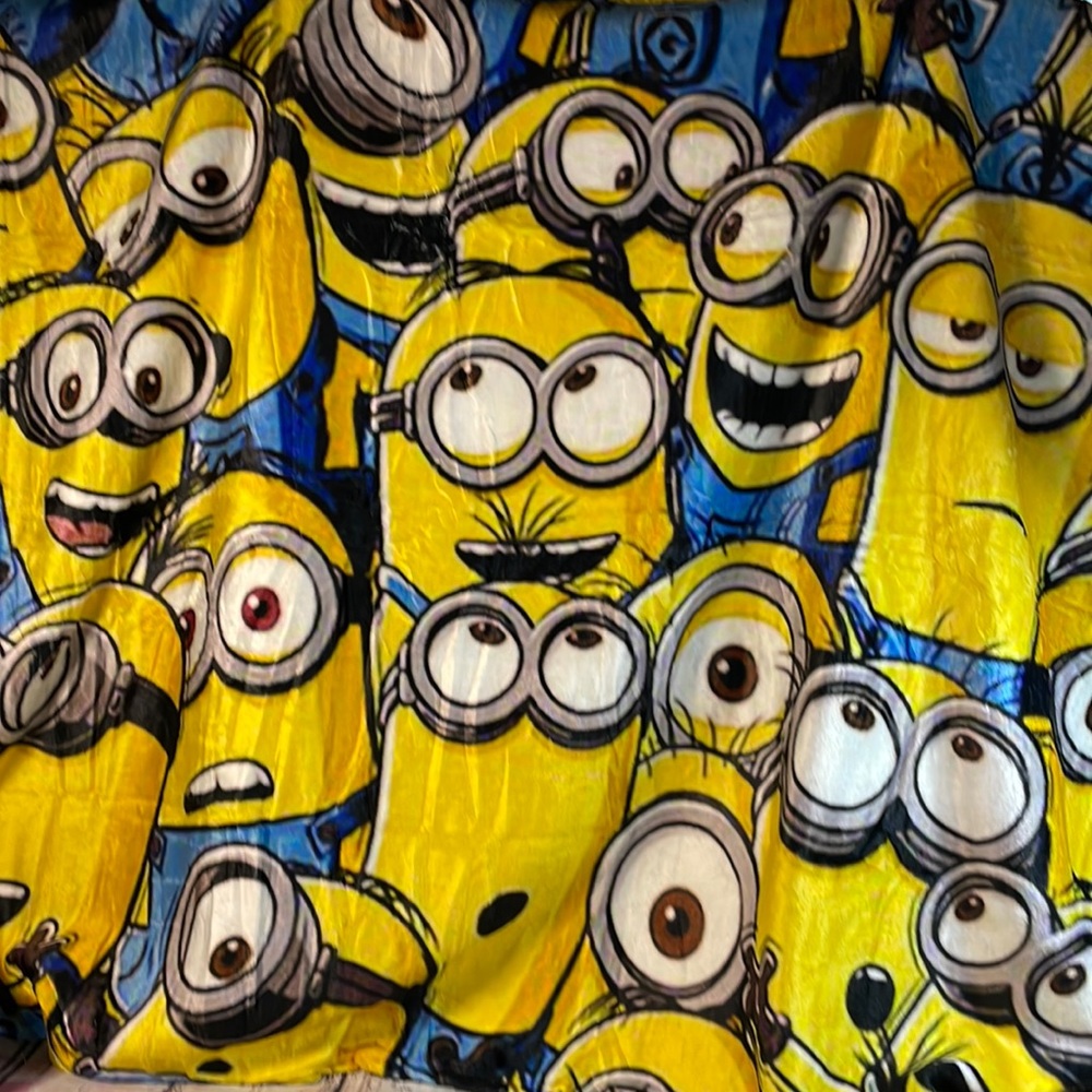 Minions Throw Blanket